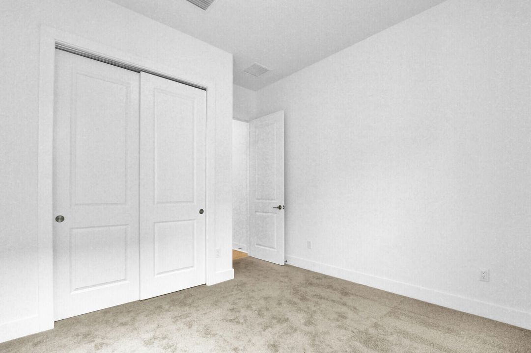 En Venta: $849,000 (3 camas, 3 baños, 2289 Pies cuadrados)