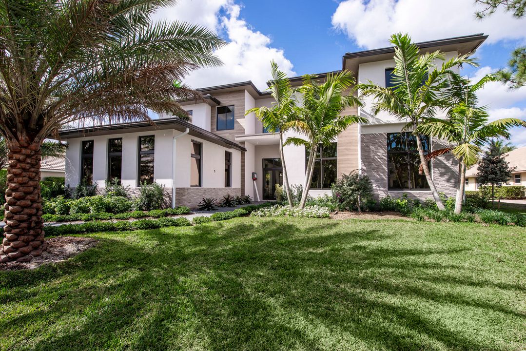 На продажу: $3,299,000 (5 спален, 5 ванн, 4619 Квадратных фут)