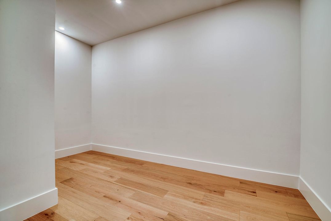 На продажу: $3,299,000 (5 спален, 5 ванн, 4619 Квадратных фут)