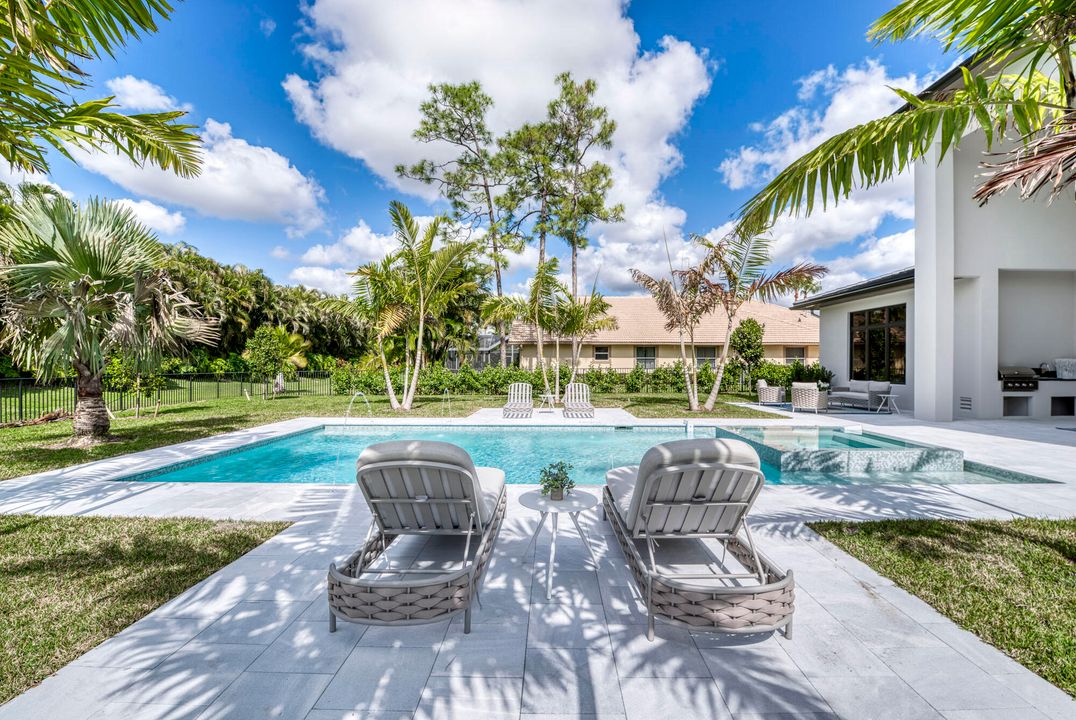 На продажу: $3,299,000 (5 спален, 5 ванн, 4619 Квадратных фут)