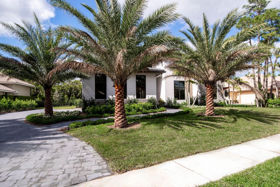 На продажу: $3,299,000 (5 спален, 5 ванн, 4619 Квадратных фут)