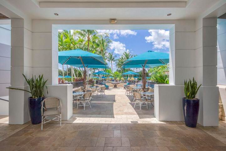 На продажу: $3,299,000 (5 спален, 5 ванн, 4619 Квадратных фут)