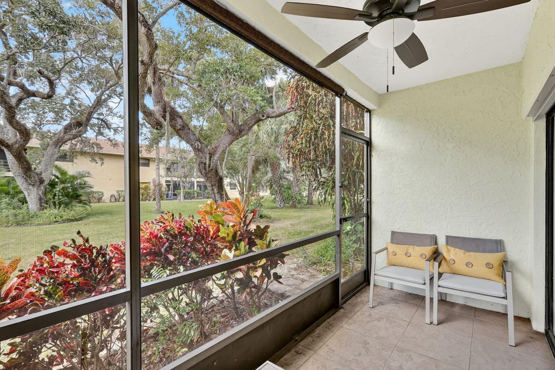 For Sale: $129,900 (2 beds, 2 baths, 1130 Square Feet)