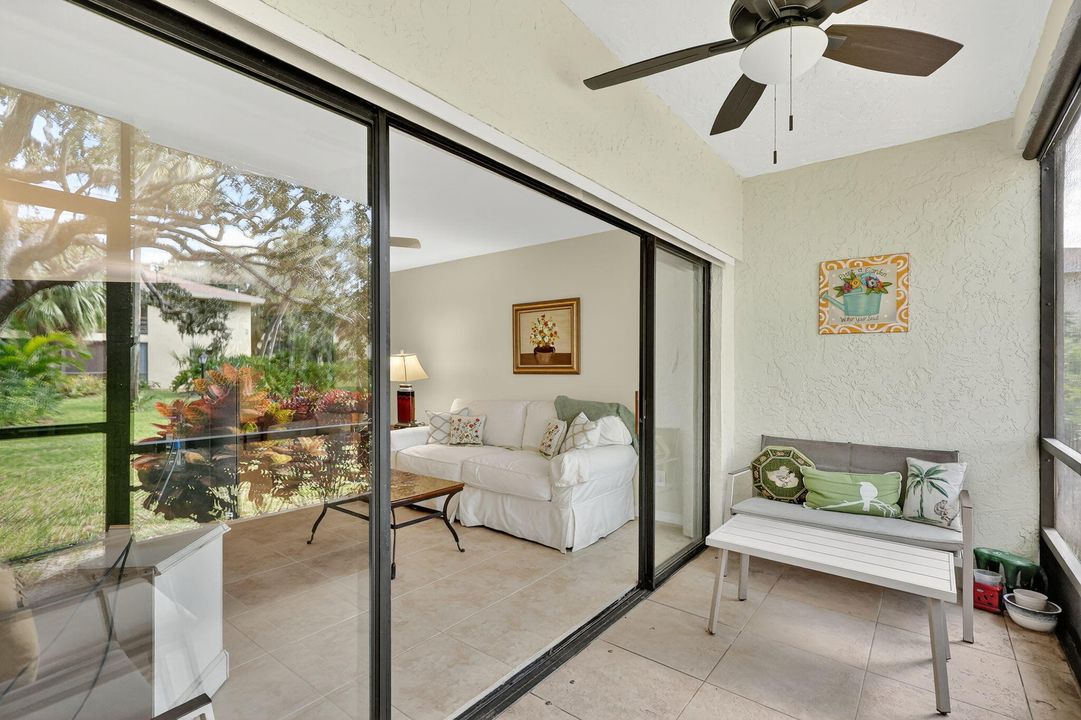 For Sale: $129,900 (2 beds, 2 baths, 1130 Square Feet)