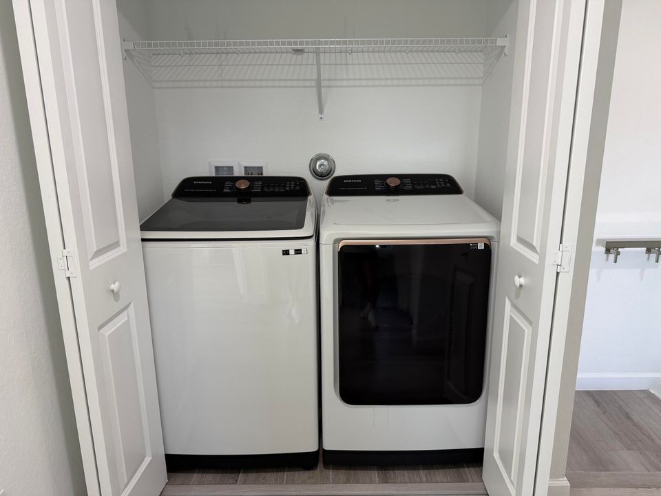 出租: $3,400 (4 贝兹, 2 浴室, 1750 平方英尺)