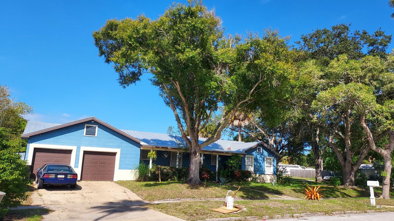 На продажу: $379,975 (3 спален, 2 ванн, 2203 Квадратных фут)