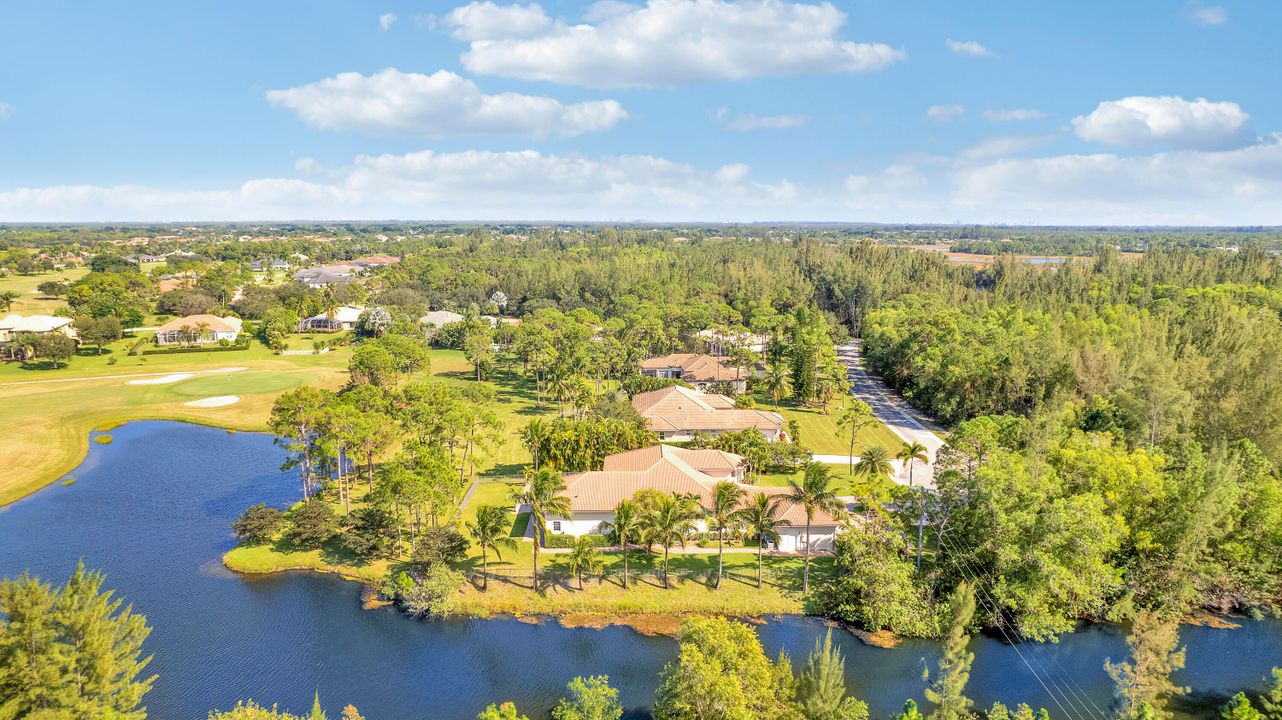 В аренду: $11,000 (4 спален, 4 ванн, 4346 Квадратных фут)