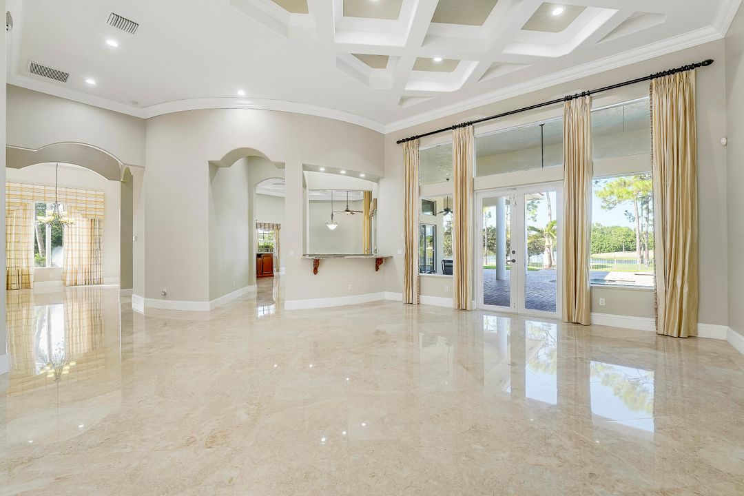 В аренду: $11,000 (4 спален, 4 ванн, 4346 Квадратных фут)