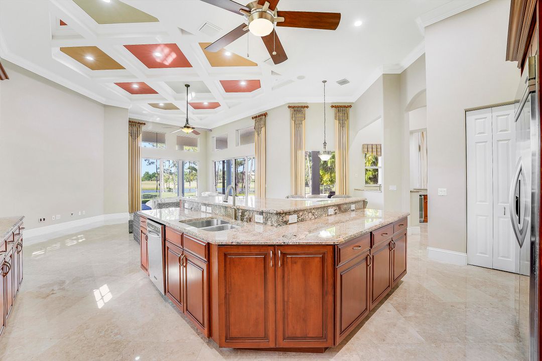 В аренду: $11,000 (4 спален, 4 ванн, 4346 Квадратных фут)