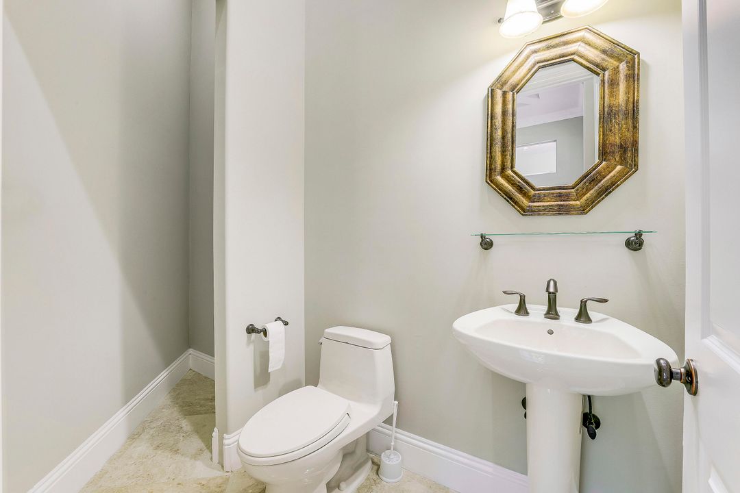 В аренду: $11,000 (4 спален, 4 ванн, 4346 Квадратных фут)