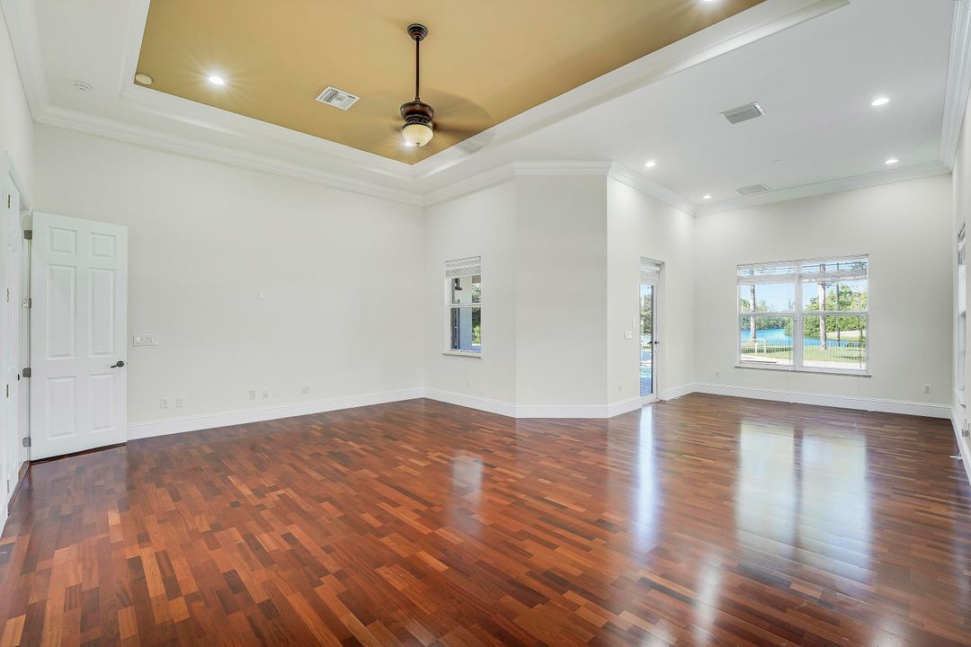 В аренду: $11,000 (4 спален, 4 ванн, 4346 Квадратных фут)