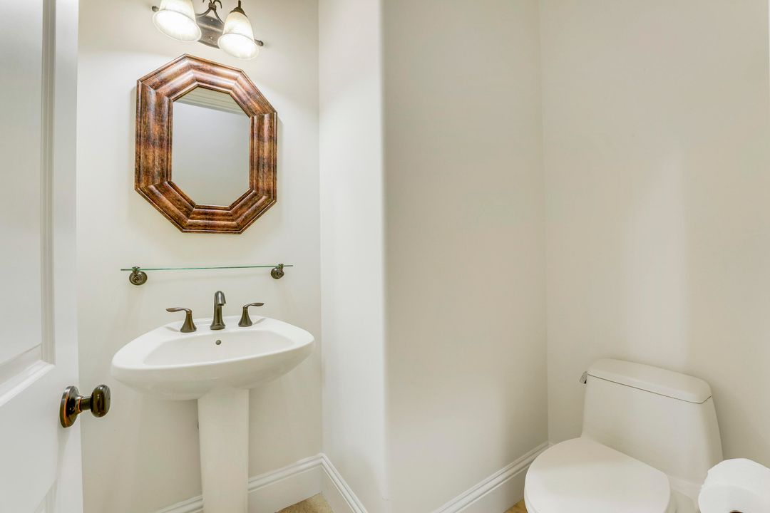 В аренду: $11,000 (4 спален, 4 ванн, 4346 Квадратных фут)