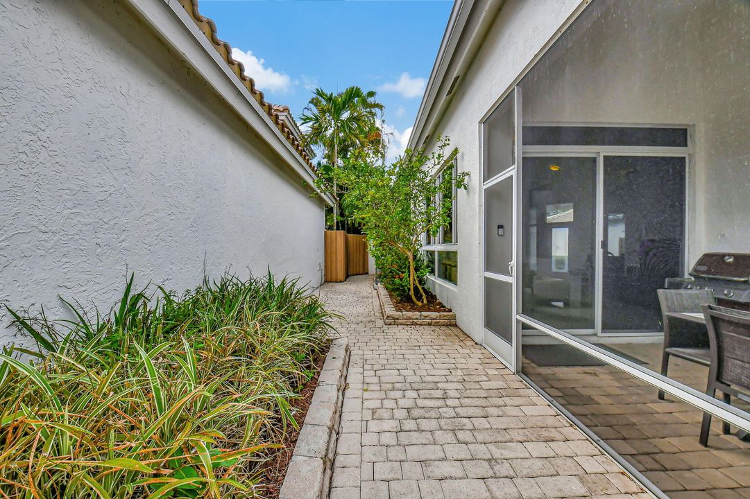 出租: $6,500 (2 贝兹, 2 浴室, 1694 平方英尺)