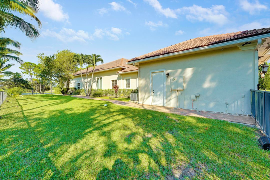 В аренду: $11,000 (4 спален, 4 ванн, 4346 Квадратных фут)