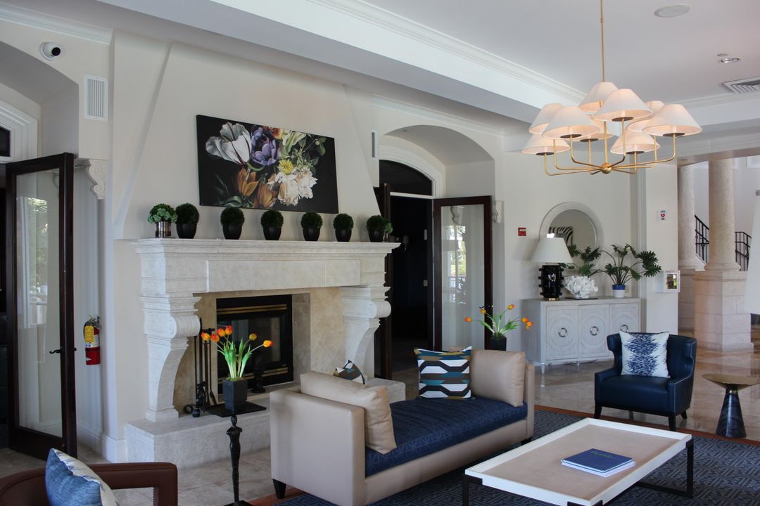 For Rent: $2,900 (2 beds, 1 baths, 933 Square Feet)