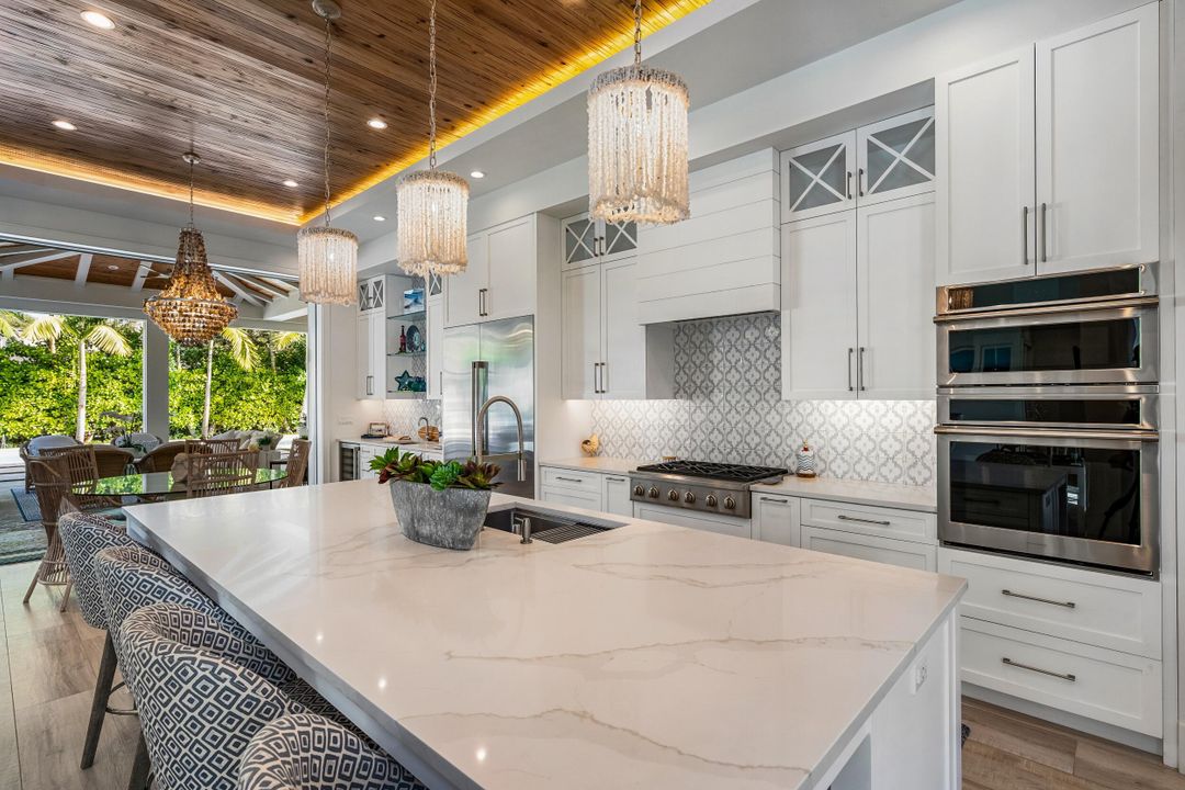 For Sale: $4,950,000 (5 beds, 5 baths, 3833 Square Feet)