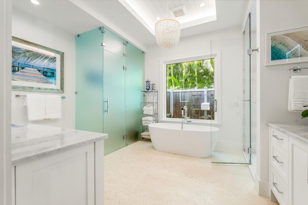 For Sale: $4,950,000 (5 beds, 5 baths, 3833 Square Feet)