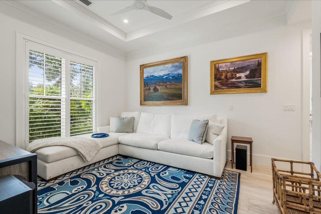 For Sale: $4,950,000 (5 beds, 5 baths, 3833 Square Feet)