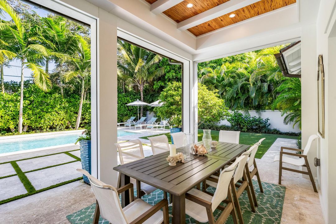 For Sale: $4,950,000 (5 beds, 5 baths, 3833 Square Feet)