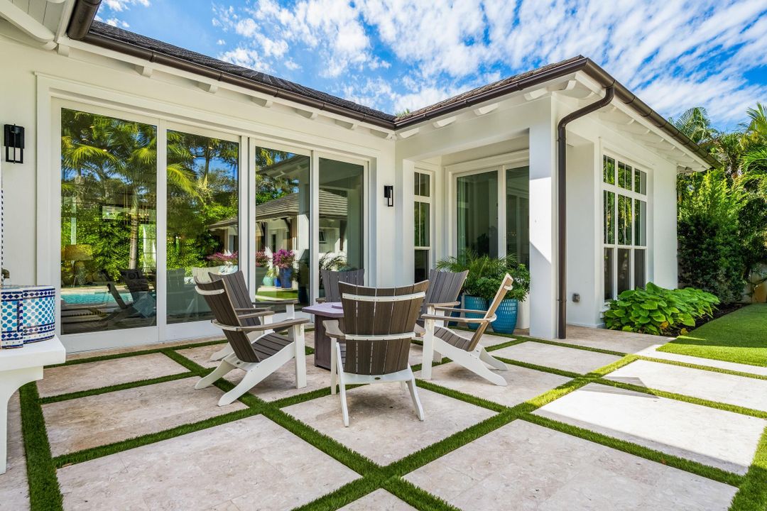 For Sale: $4,950,000 (5 beds, 5 baths, 3833 Square Feet)