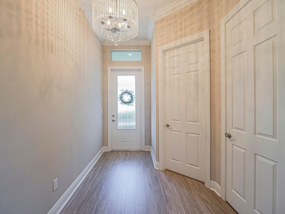 待售: $367,000 (3 贝兹, 2 浴室, 1682 平方英尺)