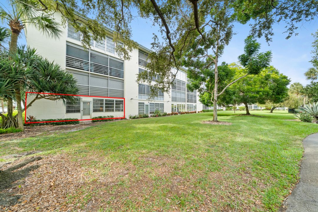 合同活跃: $2,500 (2 贝兹, 2 浴室, 1291 平方英尺)