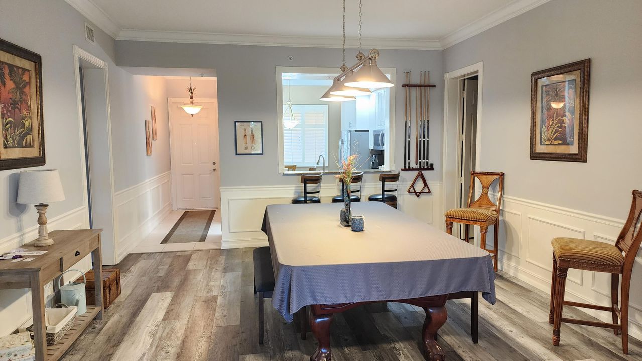 For Rent: $2,150 (2 beds, 2 baths, 1989 Square Feet)