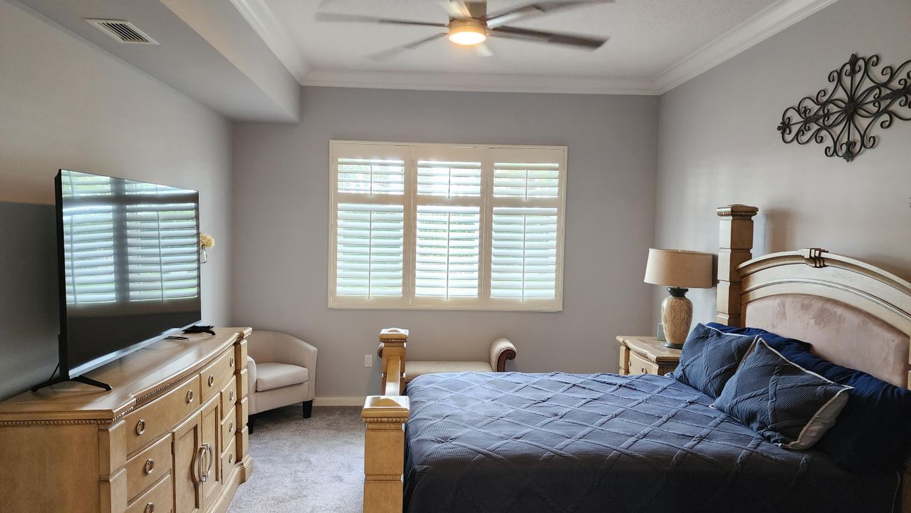 For Rent: $2,150 (2 beds, 2 baths, 1989 Square Feet)