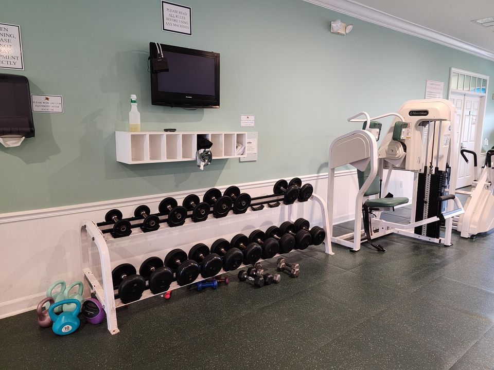 For Rent: $2,150 (2 beds, 2 baths, 1989 Square Feet)