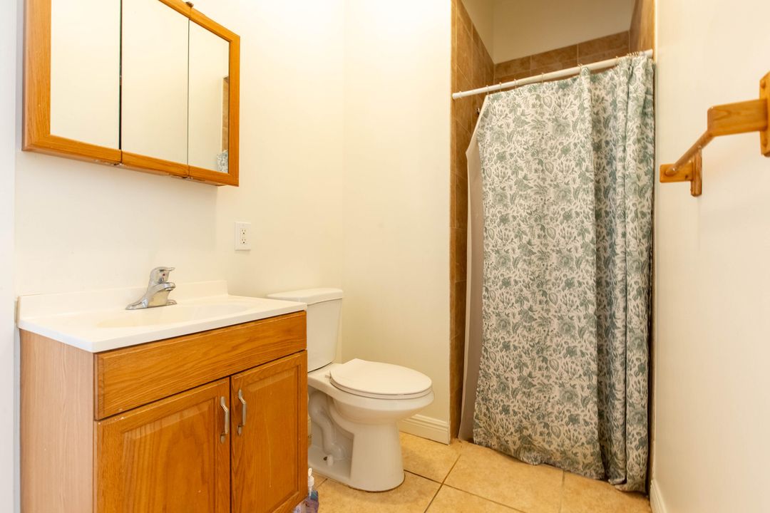 В аренду: $1,750 (2 спален, 1 ванн, 3208 Квадратных фут)