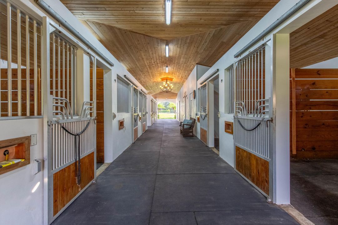 В аренду: $1,750 (2 спален, 1 ванн, 3208 Квадратных фут)