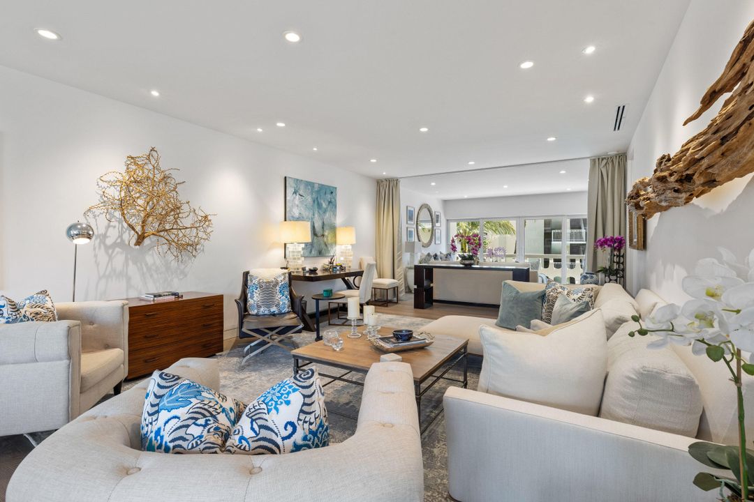 待售: $2,300,000 (2 贝兹, 2 浴室, 1397 平方英尺)