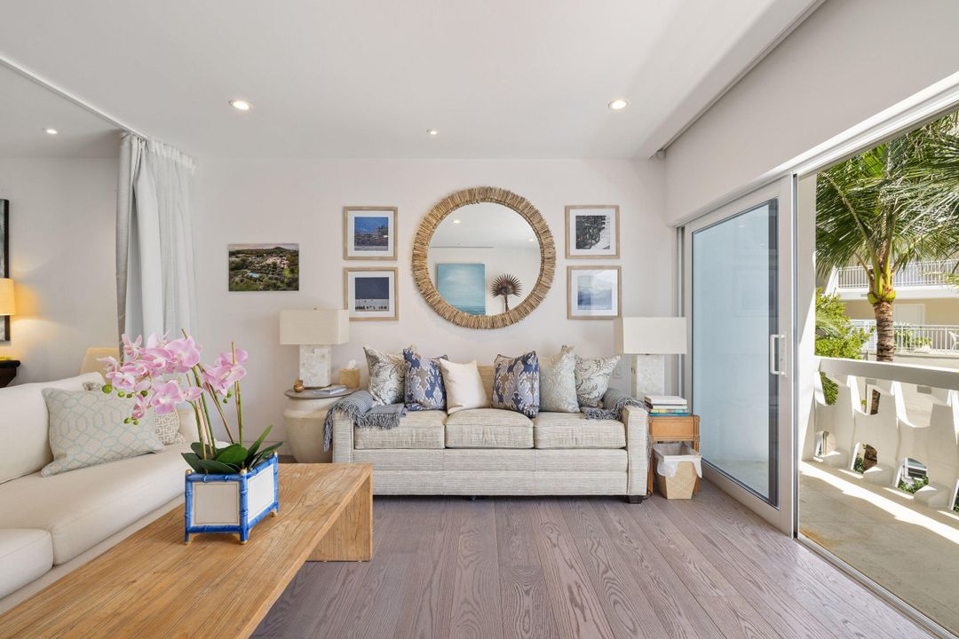 待售: $2,300,000 (2 贝兹, 2 浴室, 1397 平方英尺)