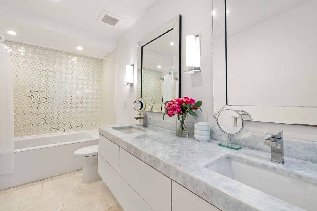 待售: $2,300,000 (2 贝兹, 2 浴室, 1397 平方英尺)