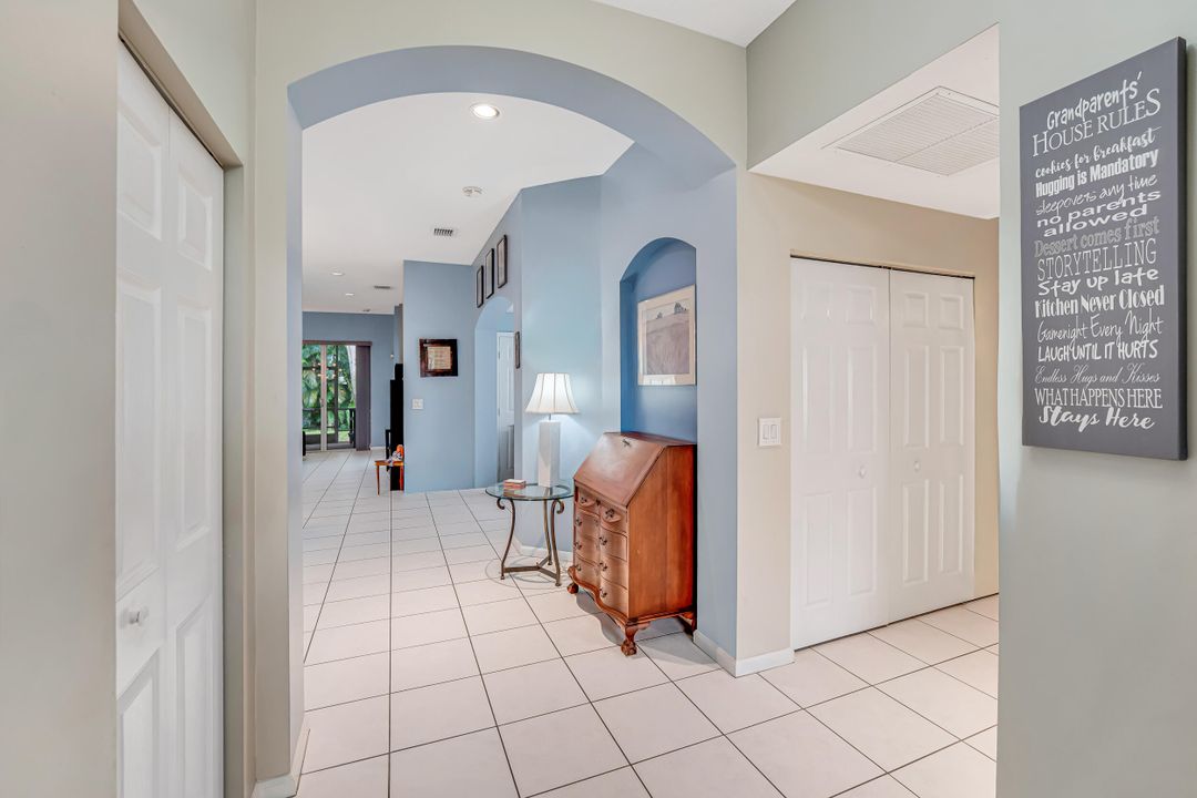 En Venta: $385,500 (2 camas, 2 baños, 1669 Pies cuadrados)