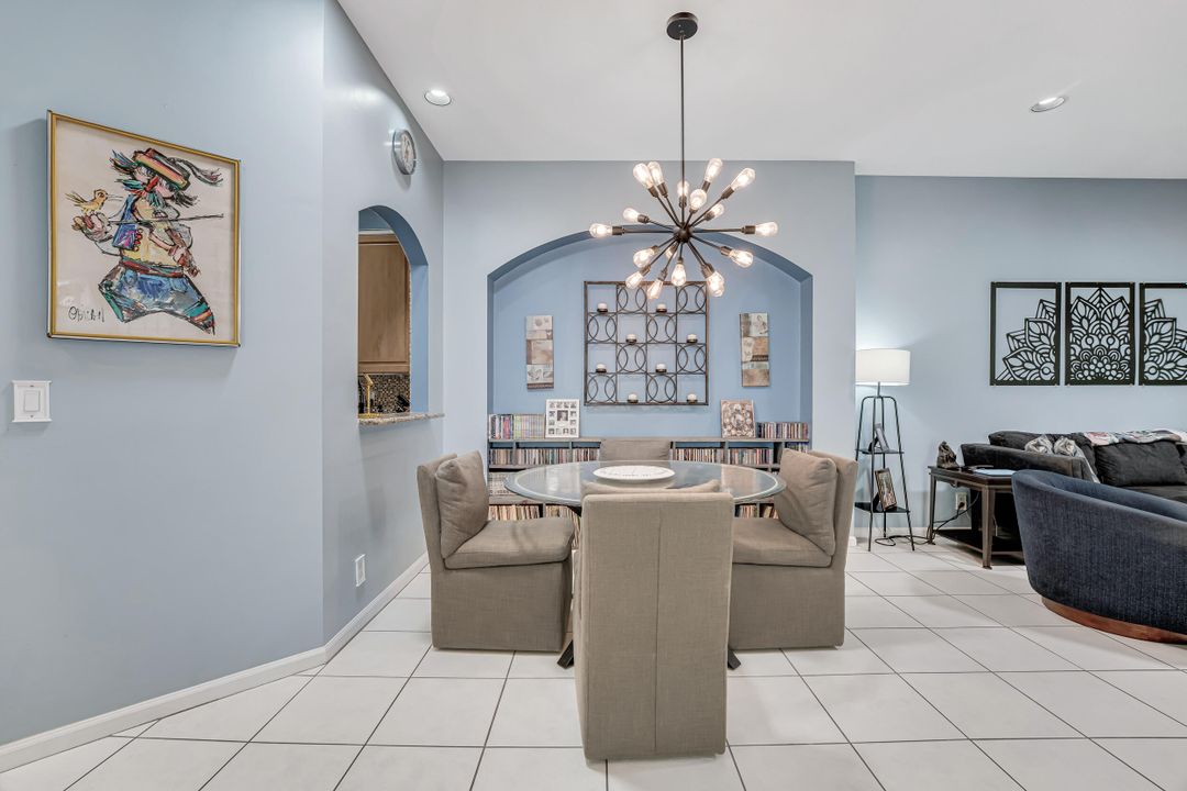 En Venta: $385,500 (2 camas, 2 baños, 1669 Pies cuadrados)