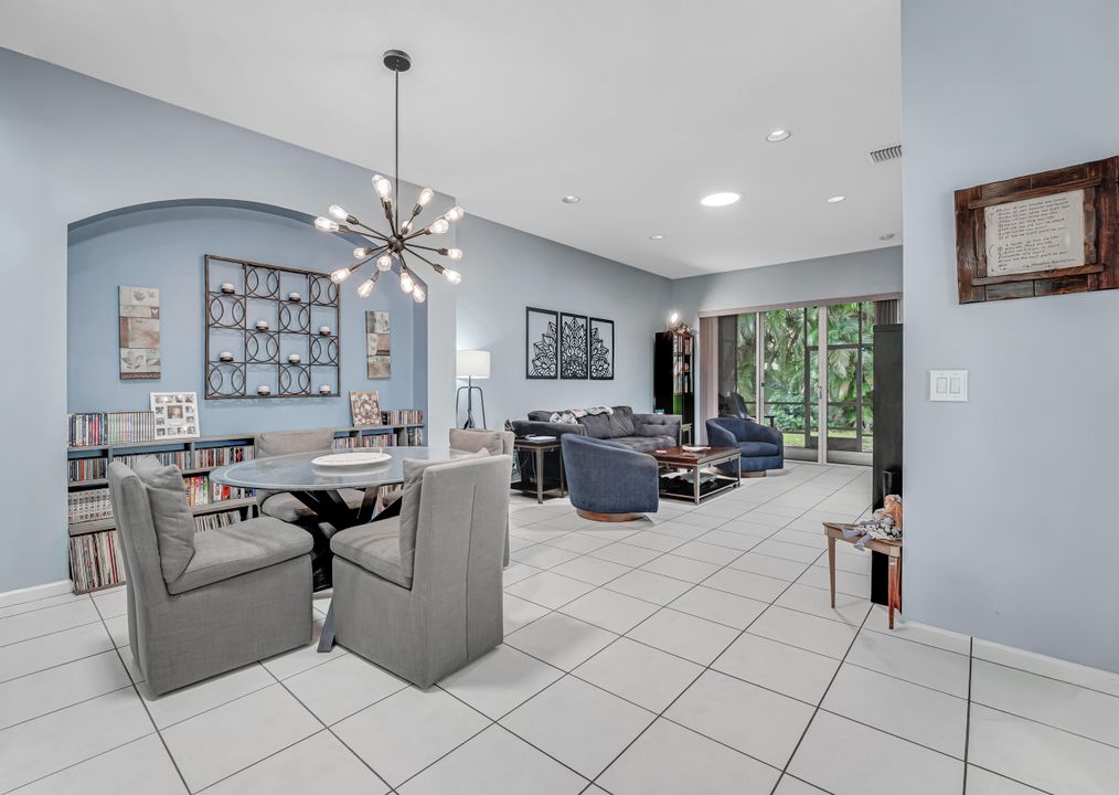 En Venta: $385,500 (2 camas, 2 baños, 1669 Pies cuadrados)