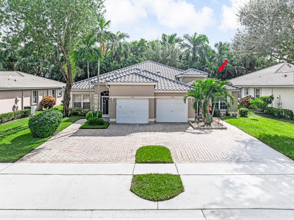 En Venta: $385,500 (2 camas, 2 baños, 1669 Pies cuadrados)