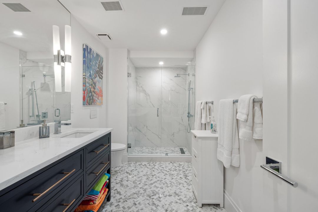 待售: $2,300,000 (2 贝兹, 2 浴室, 1395 平方英尺)