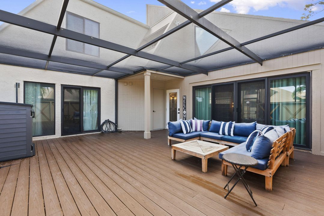 For Sale: $329,900 (3 beds, 2 baths, 1764 Square Feet)