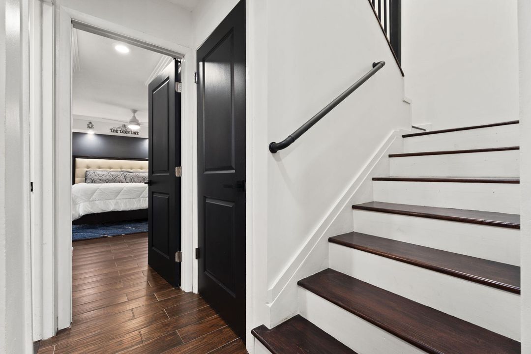 For Sale: $329,900 (3 beds, 2 baths, 1764 Square Feet)