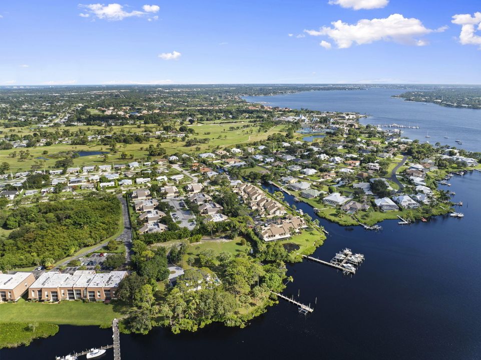 For Sale: $329,900 (3 beds, 2 baths, 1764 Square Feet)