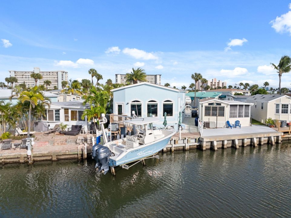 For Sale: $784,995 (2 beds, 2 baths, 1072 Square Feet)