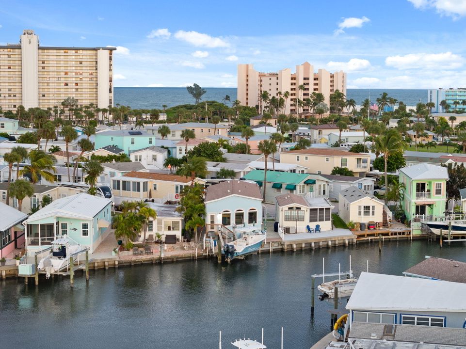 For Sale: $784,995 (2 beds, 2 baths, 1072 Square Feet)