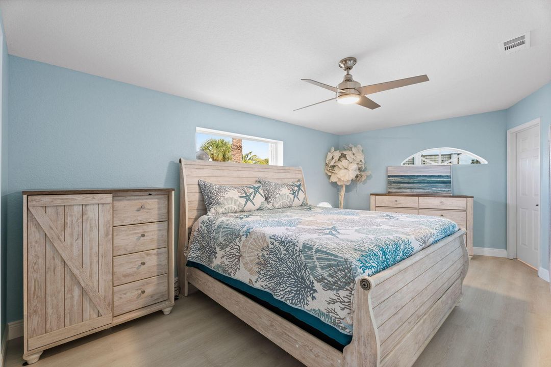 For Sale: $784,995 (2 beds, 2 baths, 1072 Square Feet)