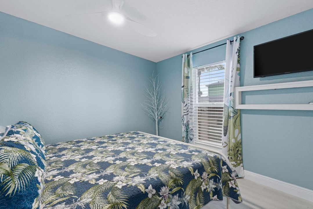 For Sale: $784,995 (2 beds, 2 baths, 1072 Square Feet)