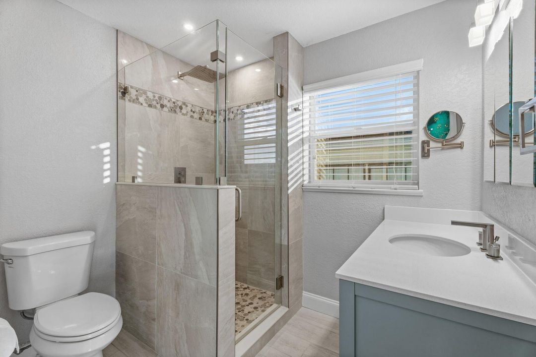 For Sale: $784,995 (2 beds, 2 baths, 1072 Square Feet)