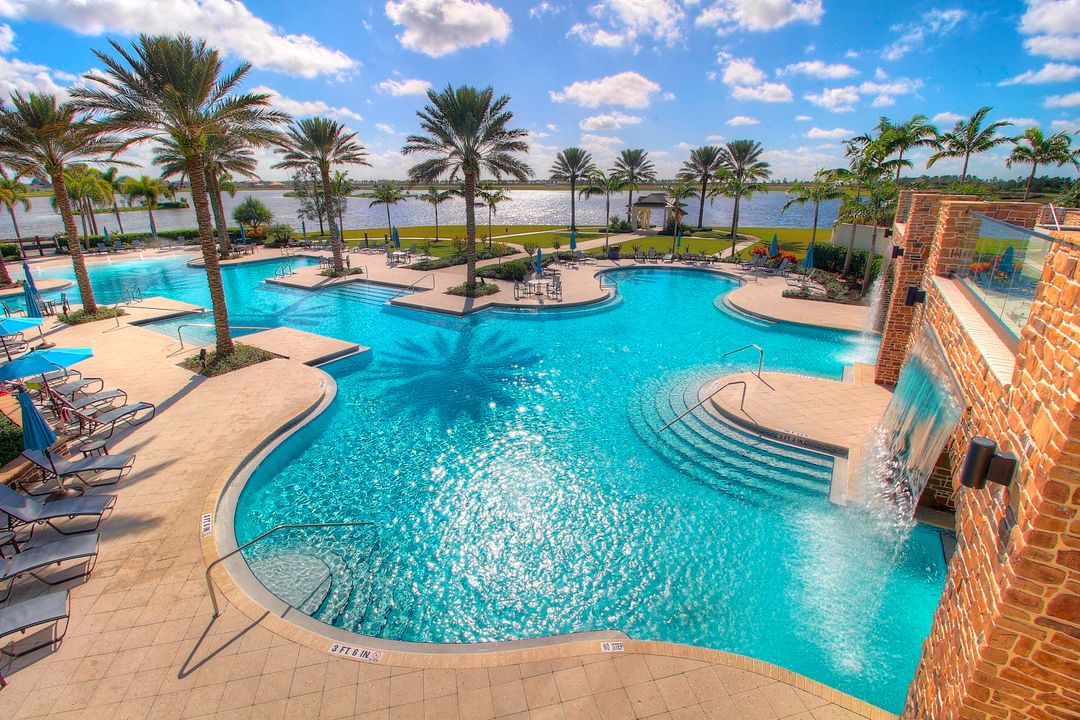 В аренду: $4,400 (4 спален, 3 ванн, 2312 Квадратных фут)