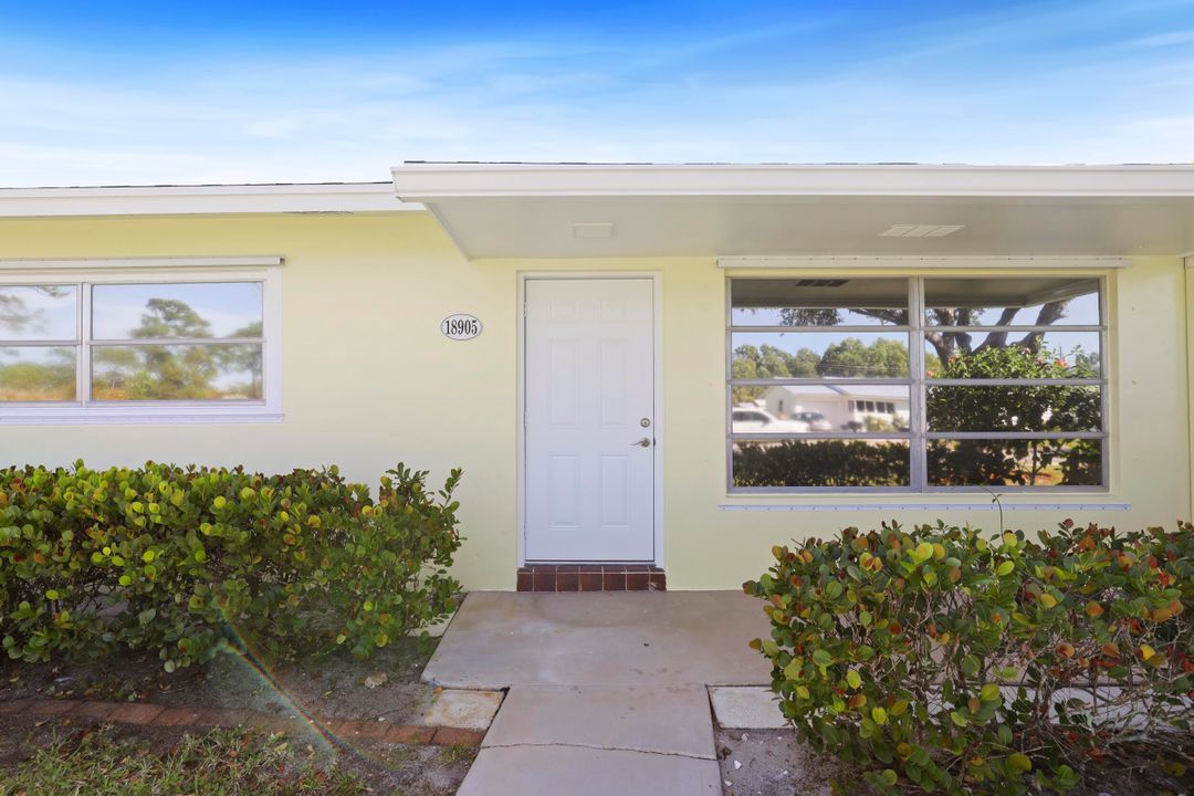 En Venta: $529,000 (3 camas, 2 baños, 1438 Pies cuadrados)