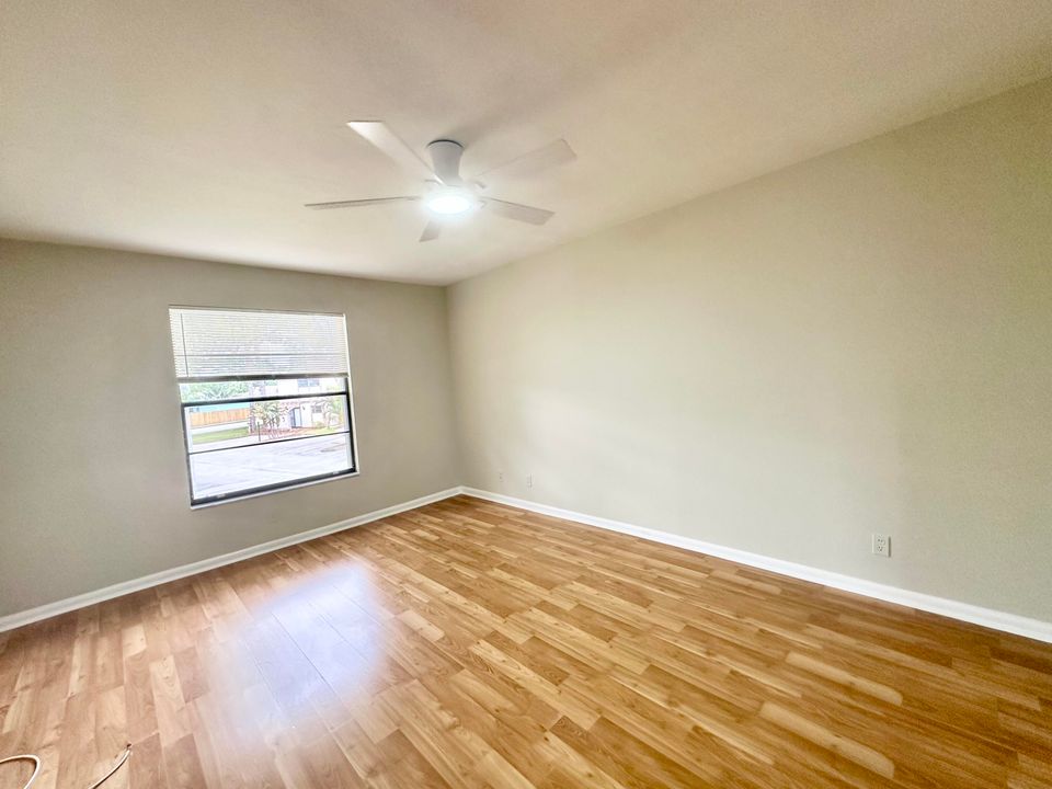 En Venta: $284,000 (2 camas, 2 baños, 1284 Pies cuadrados)